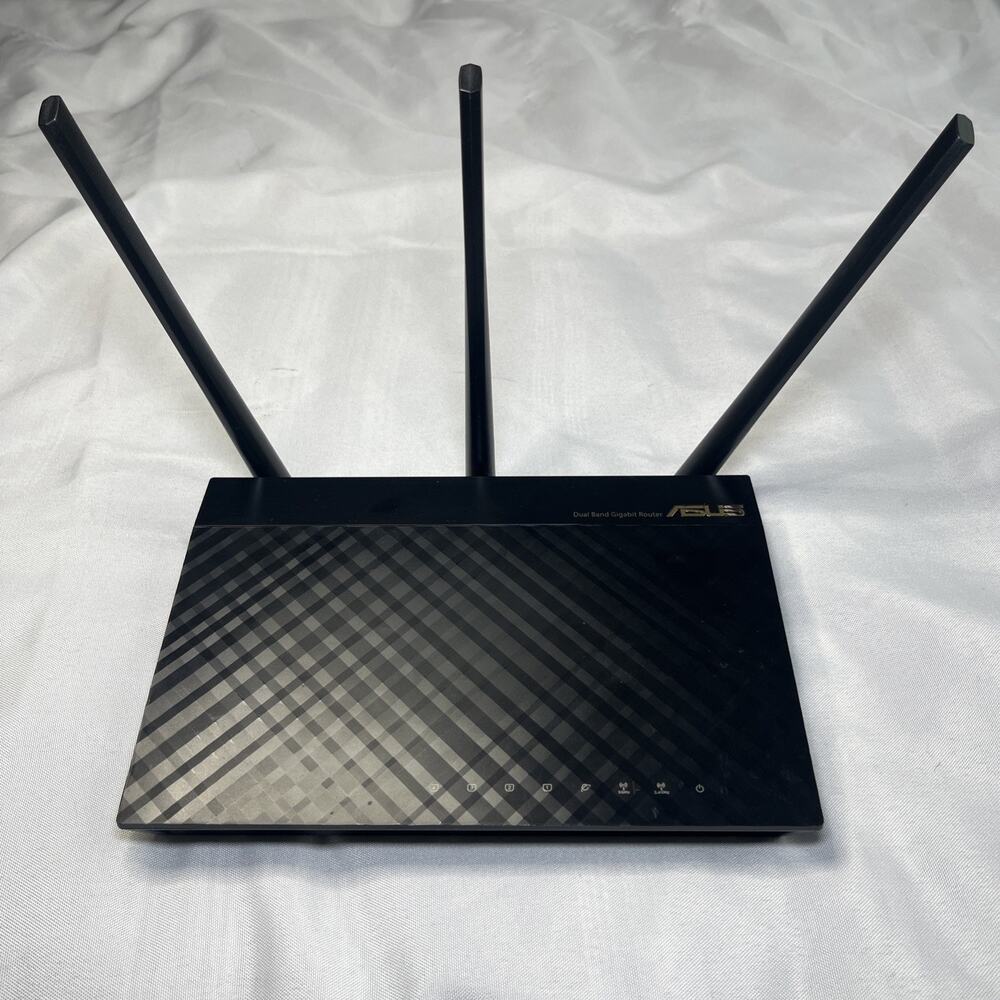 ASUS RT-AC66U B1 AC1750 1750 Mbps 4 Port Gigabit WiFi AC Router Wireless